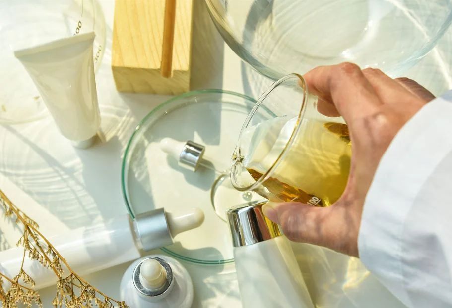 Cara Punya Brand Kosmetik Sendiri dengan Maklon Elmedika