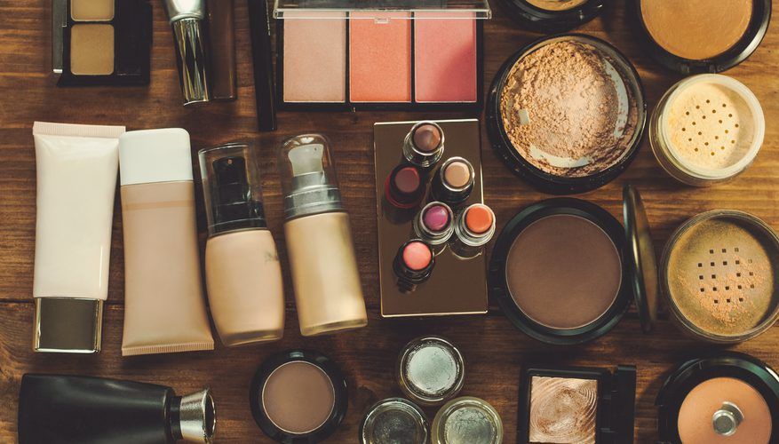 Ingin Jual Produk Kecantikan dengan Merek Sendiri? Kenali Maklon Elmedika
