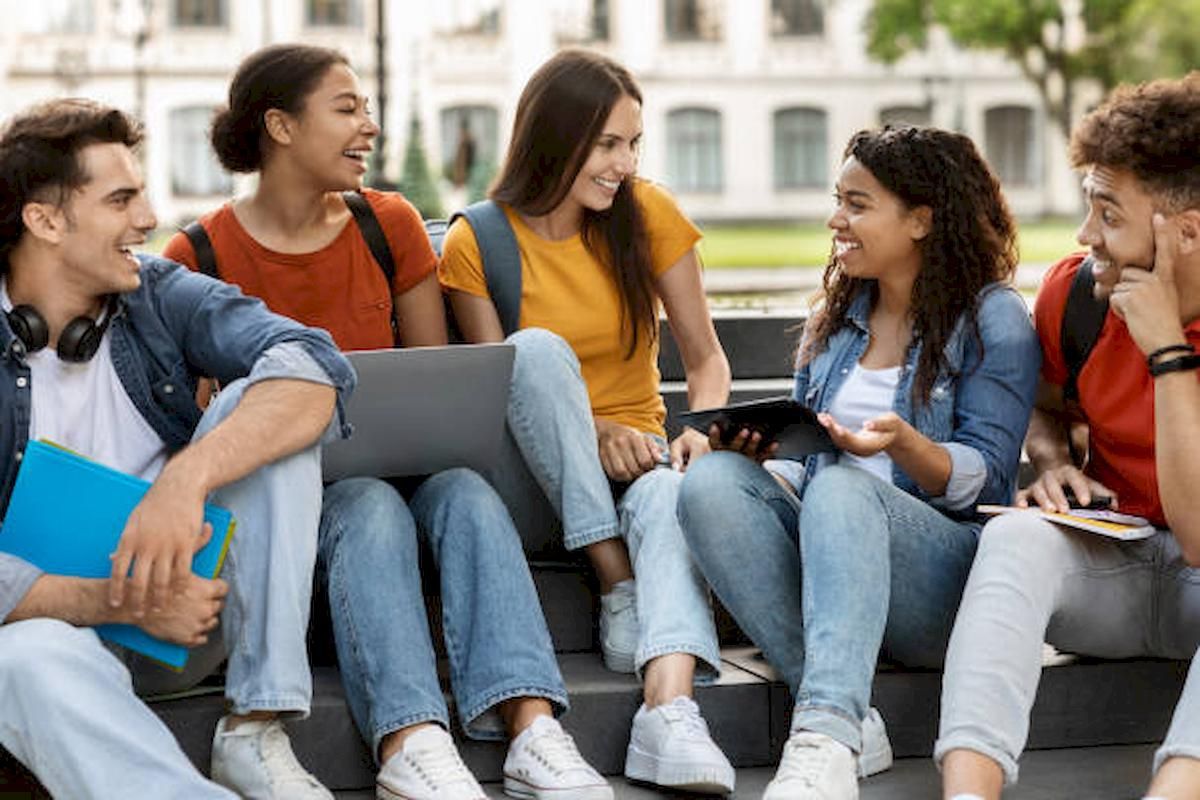 Kuliah Jalan, Bisnis Lancar, Tips Memulai Bisnis untuk Mahasiswa - Elmedika