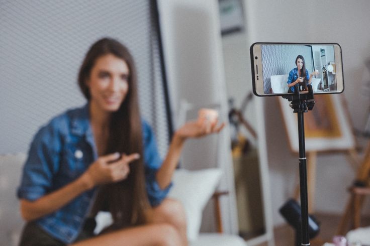 Dijamin Sukses Memulai Karier Content Creator dari Nol - Elmedika