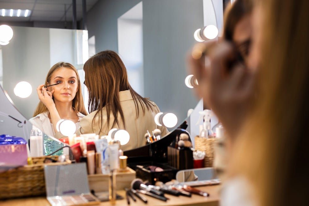 Panduan Dasar Membangun Bisnis Makeup Artist untuk Pemula
